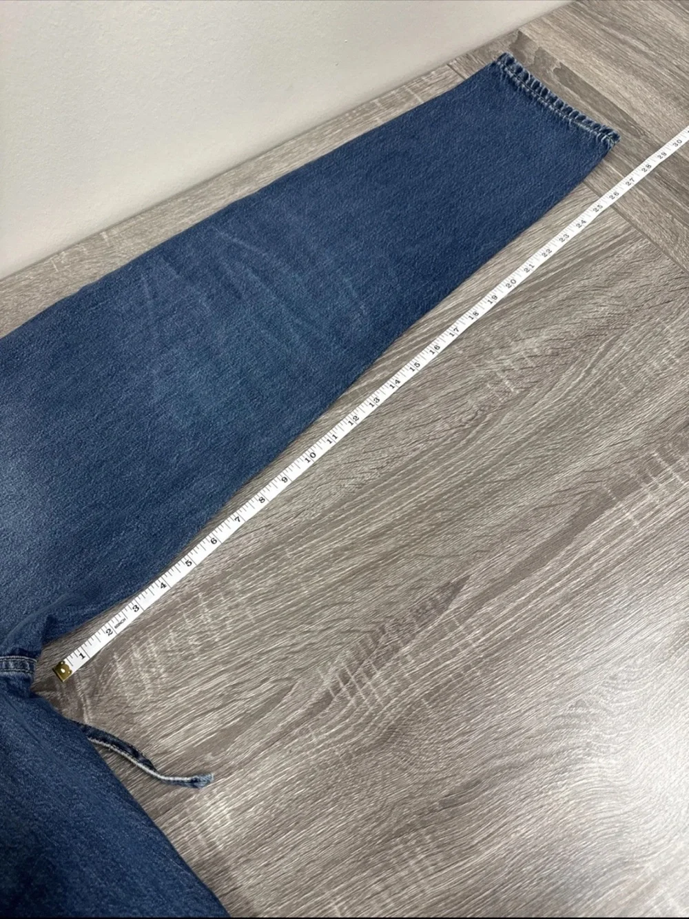 High Rise Rigid Bow Jeans - Picture 8 of 9